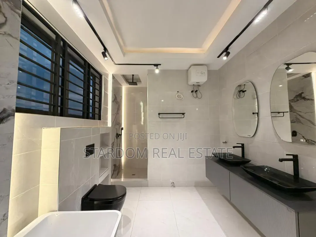 4bdrm Duplex in West Trassaco, Ability for sale