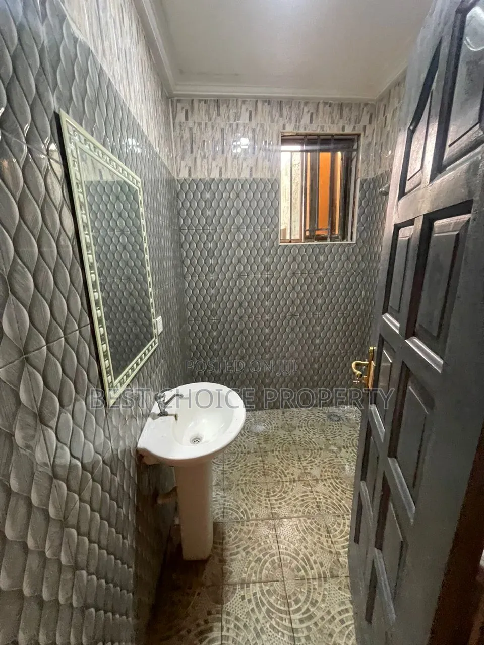 1bdrm Apartment in Pantang Hospital, Oyarifa Mall Area for rent