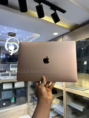 Laptop Apple MacBook Air 2020 8GB Intel Core i5 SSD 512GB