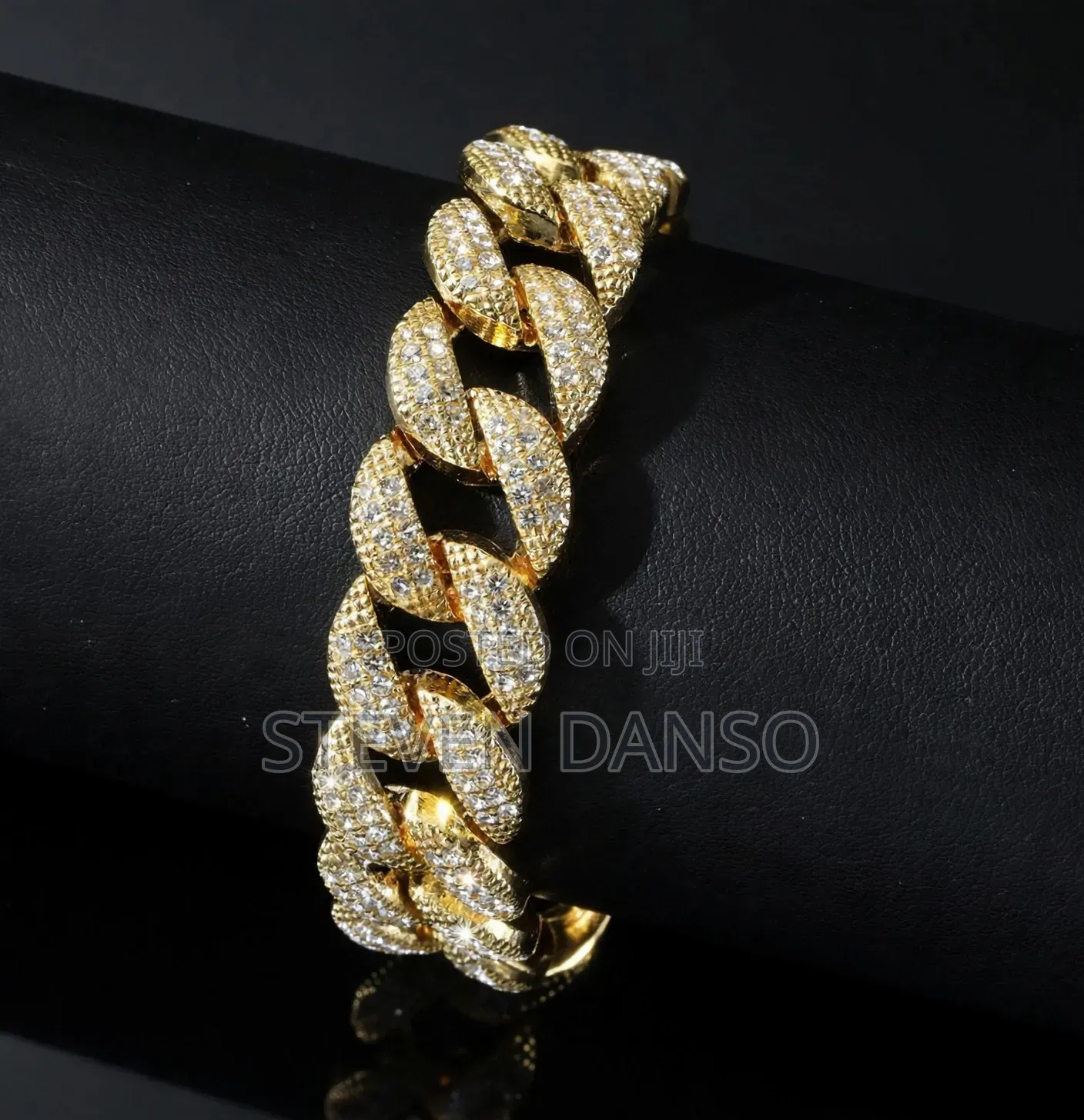 High-End Watch + Bracelet 2- Pieces Set