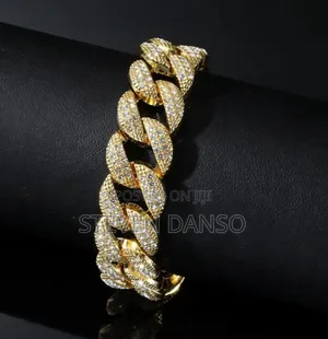 High-End Watch + Bracelet 2- Pieces Set