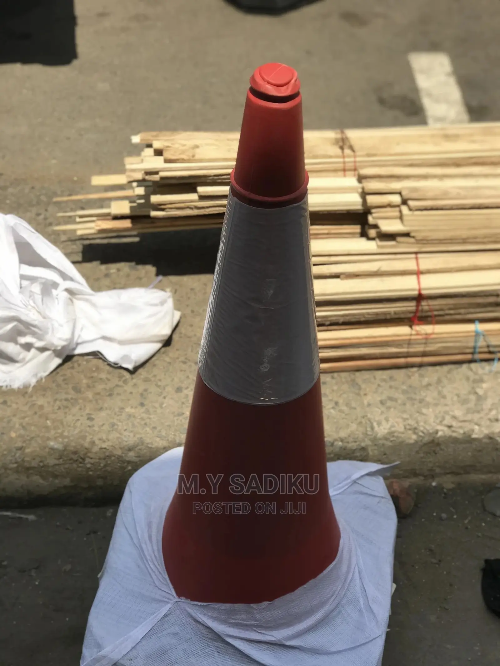 Traffic Cone (Foldable)