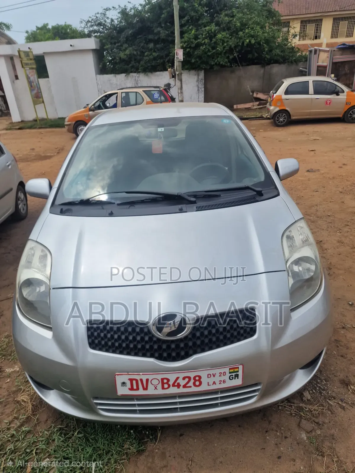 Toyota Vitz 2010 Silver