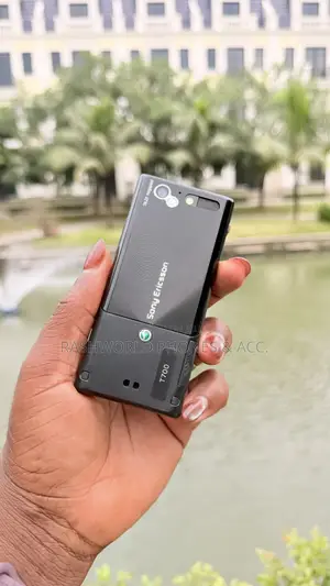 Sony Ericsson T700 Black