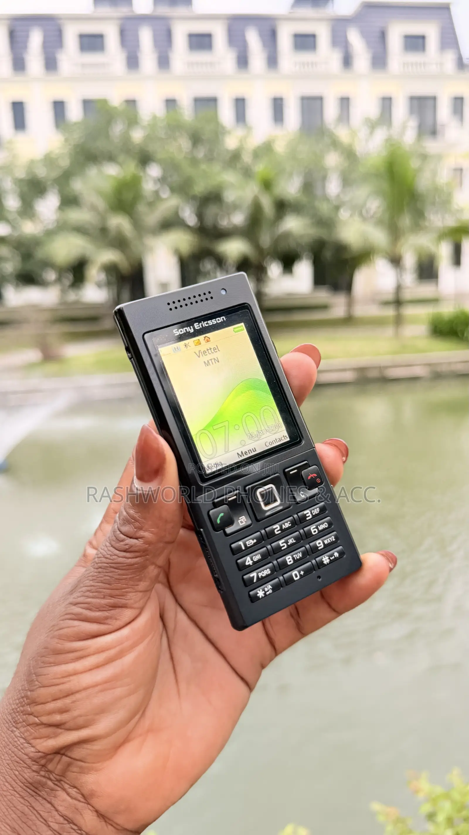 Sony Ericsson T700 Black