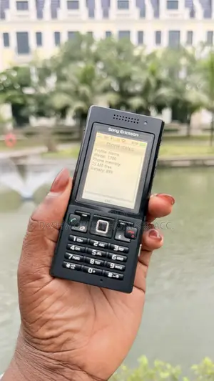 Sony Ericsson T700 Black