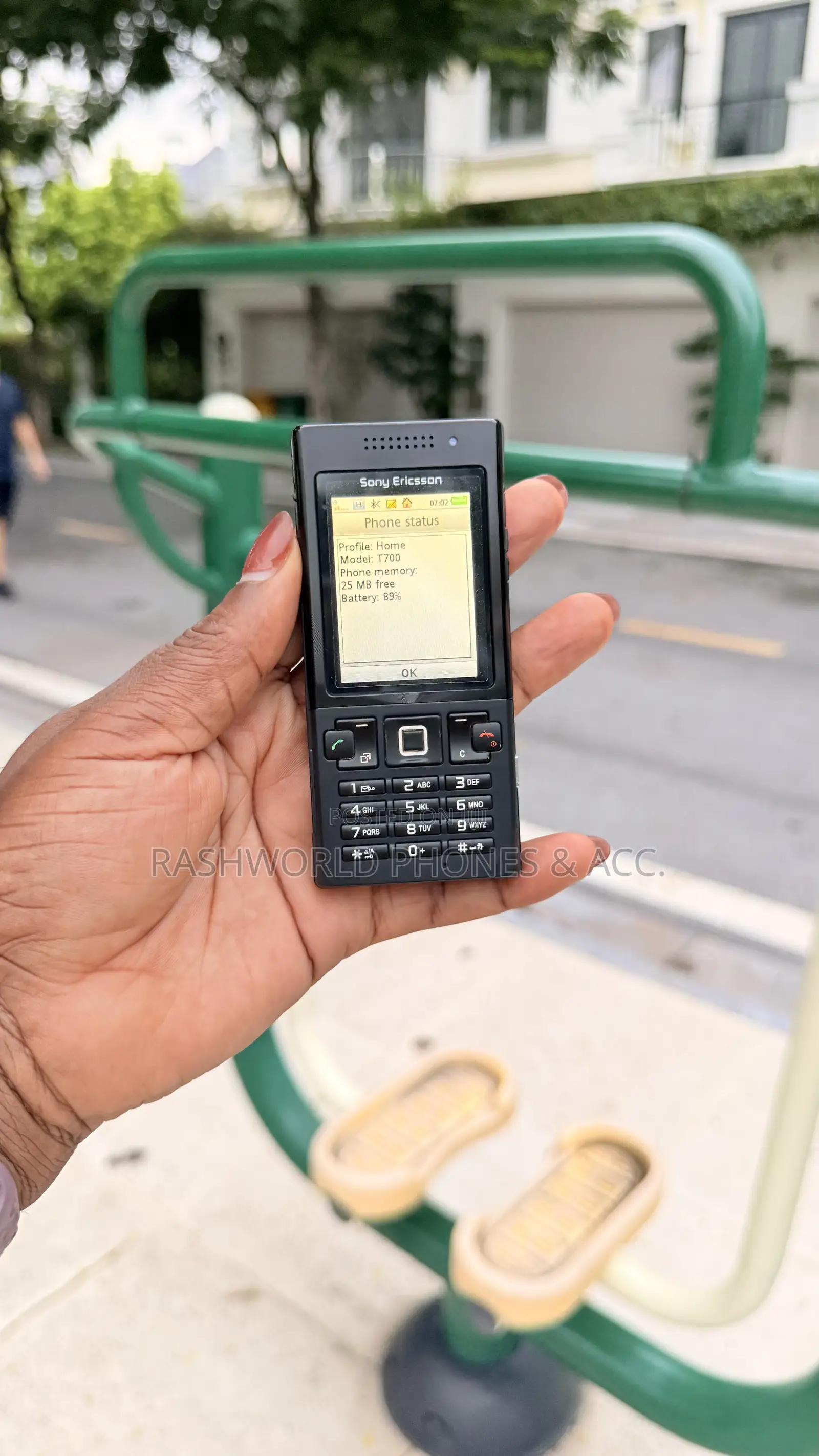 Sony Ericsson T700 Black
