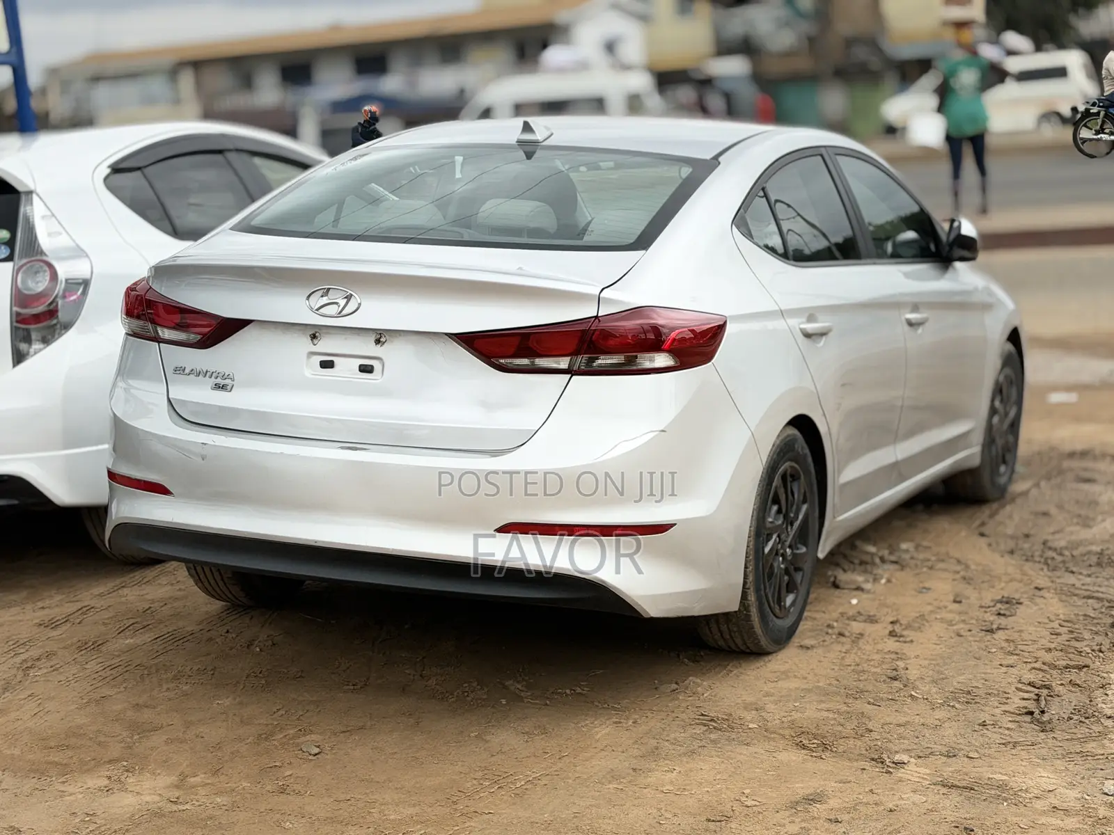 Hyundai Elantra SE Sedan FWD (1.8L 4cyl 6A) 2016 Silver