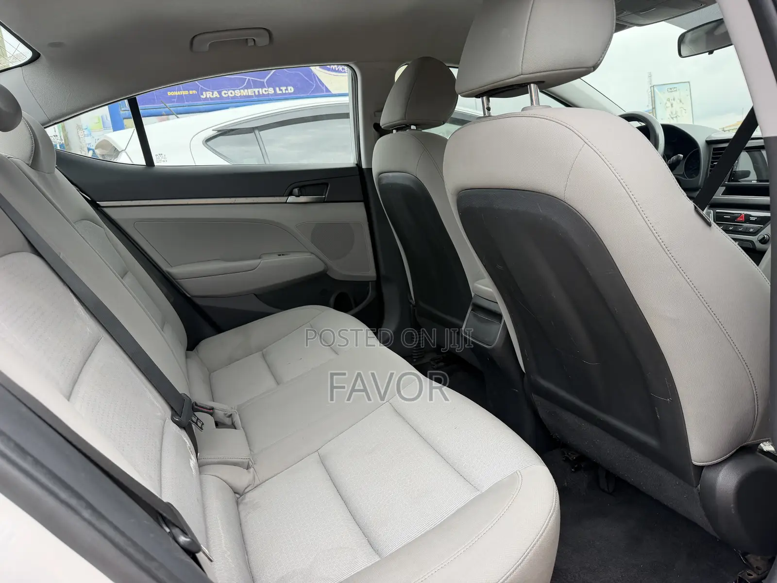 Hyundai Elantra SE Sedan FWD (1.8L 4cyl 6A) 2016 Silver