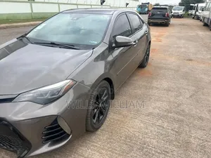 Toyota Corolla 2018 Gray