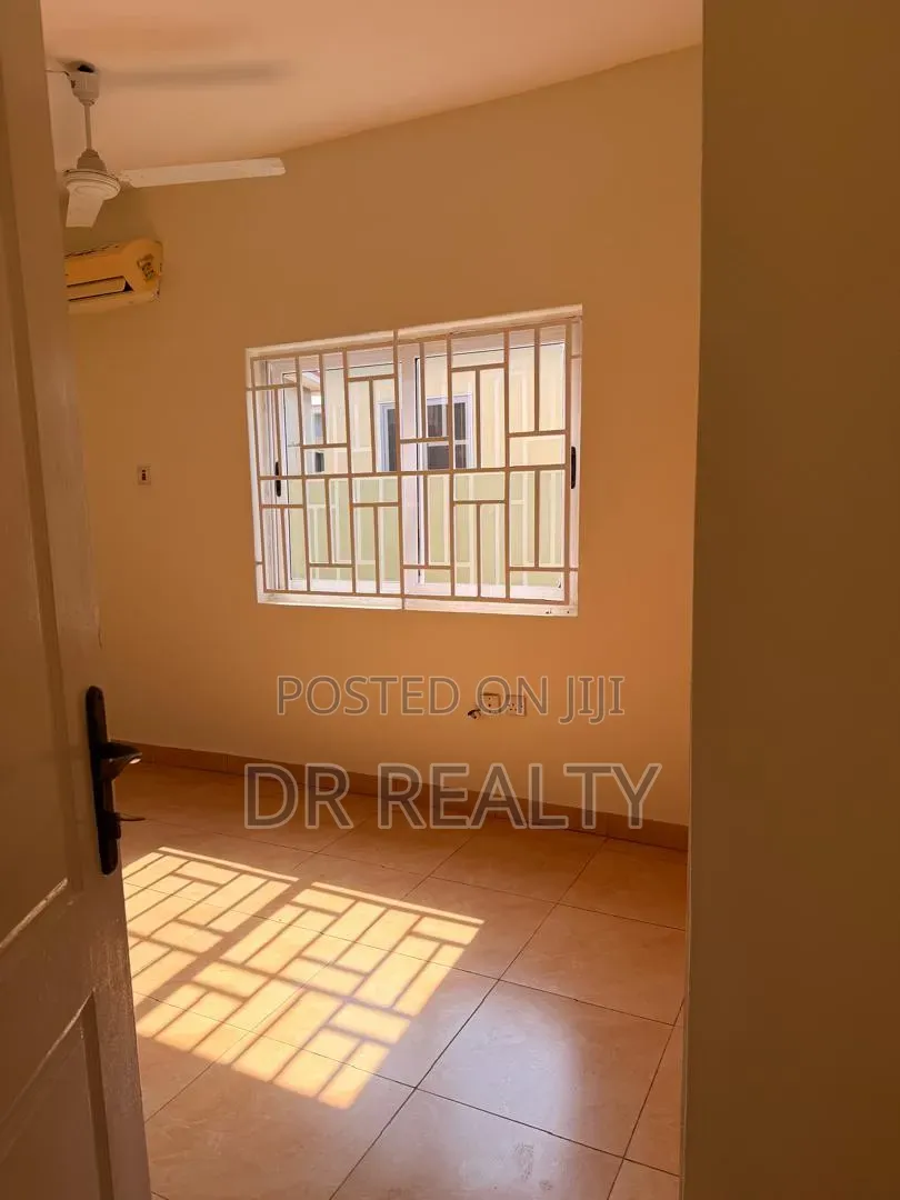 3bdrm House in Devtraco, Community 25 for rent