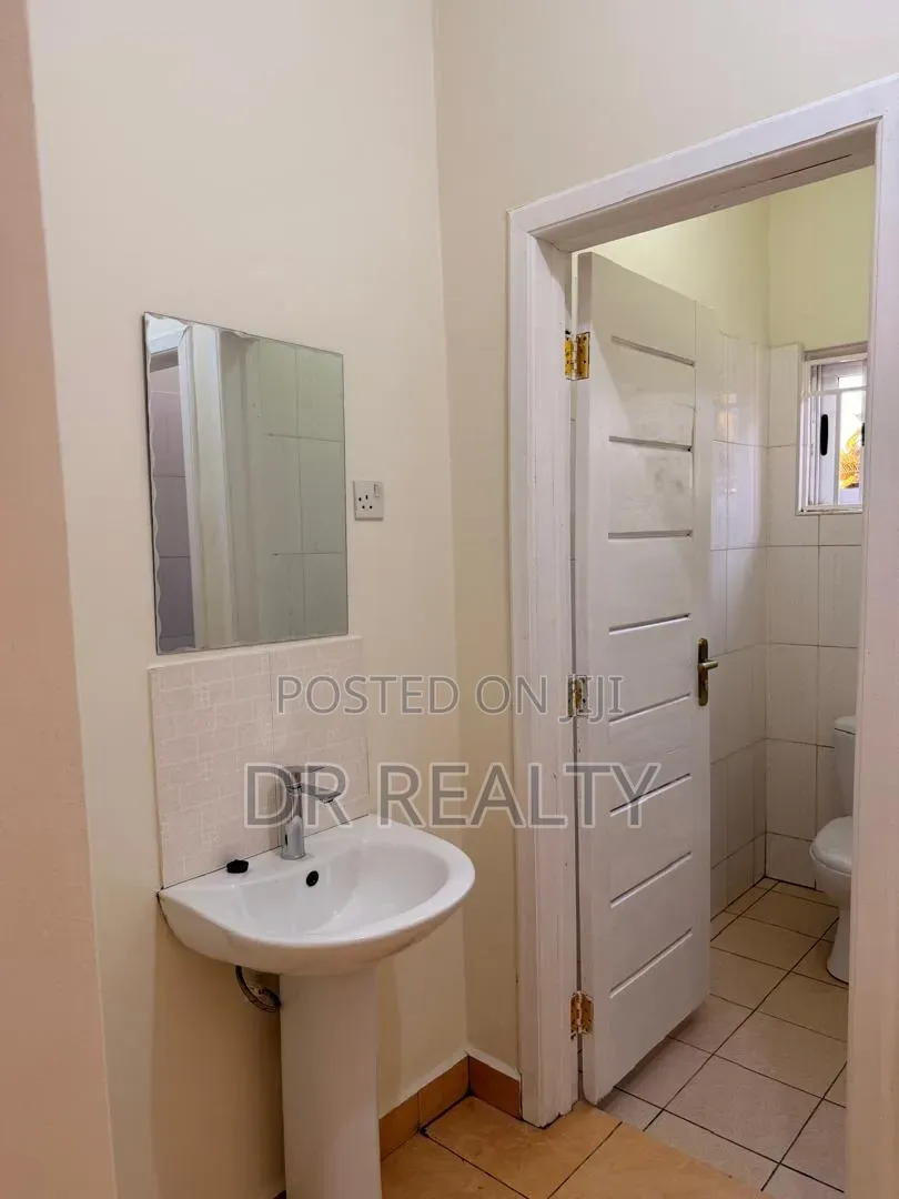 3bdrm House in Devtraco, Community 25 for rent