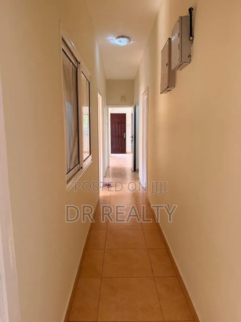 3bdrm House in Devtraco, Community 25 for rent