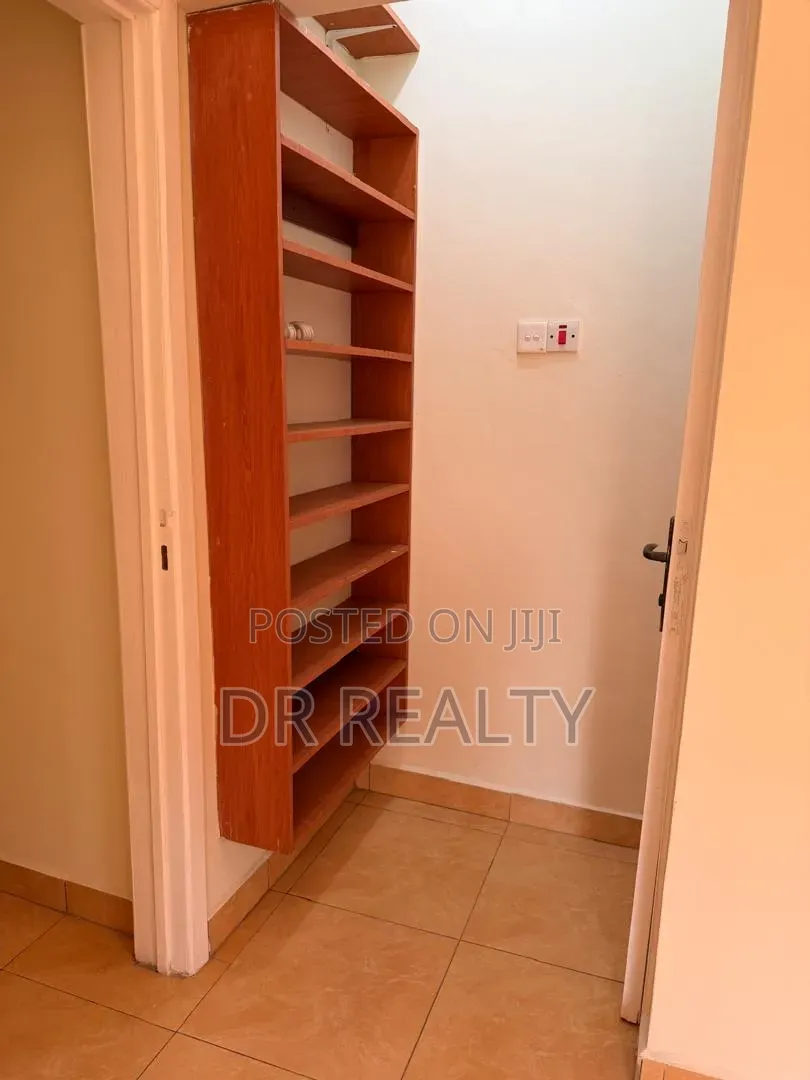 3bdrm House in Devtraco, Community 25 for rent