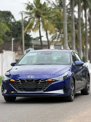 Hyundai Elantra Limited 2023 Blue