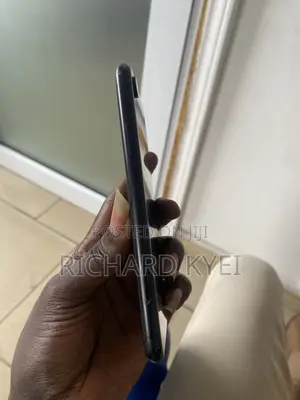 Apple iPhone XR 64 GB Black