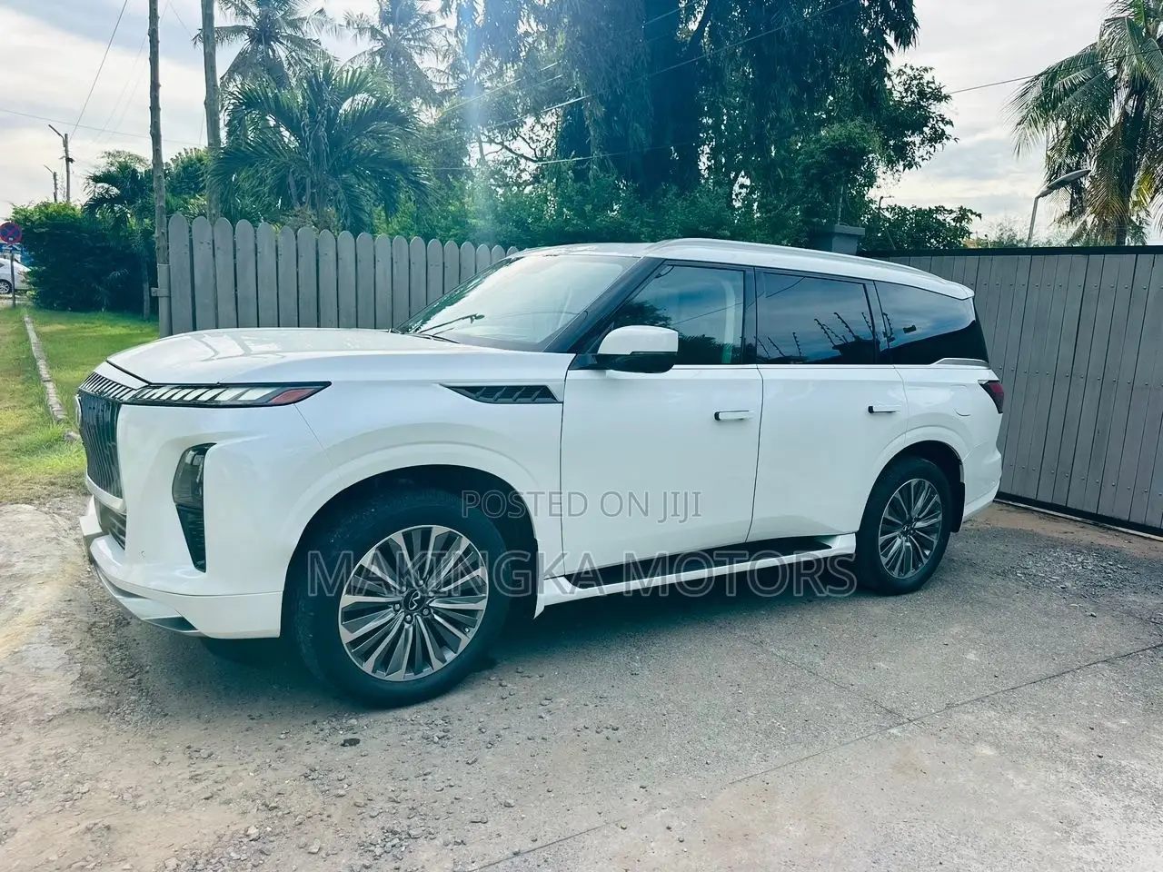 Infiniti QX80 PURE 4WD 2026 White