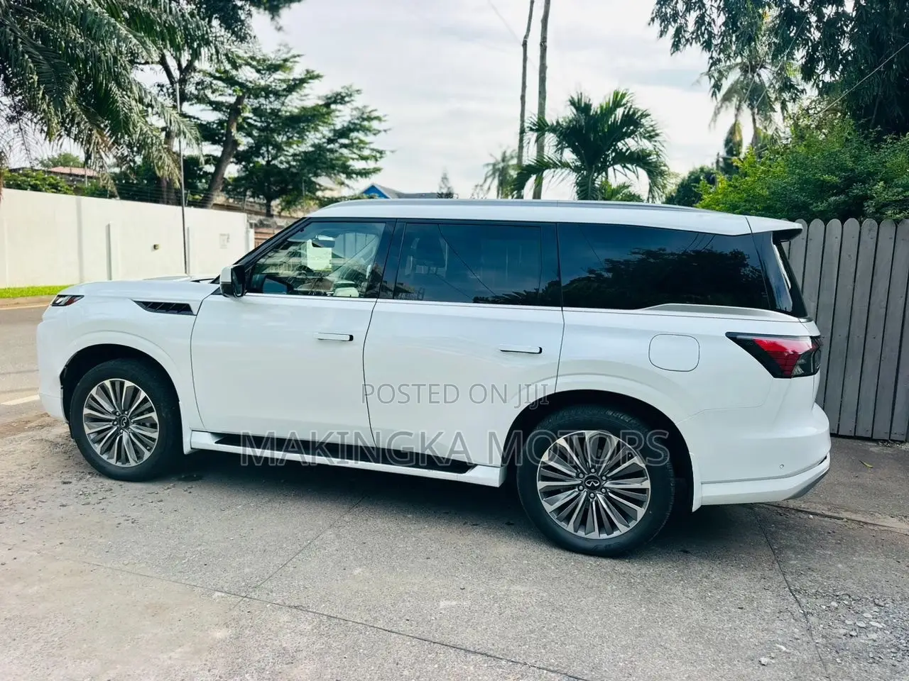 Infiniti QX80 PURE 4WD 2026 White