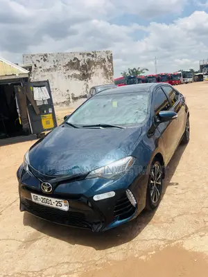 Toyota Corolla SE (1.8L 4cyl 6M) 2018 Blue