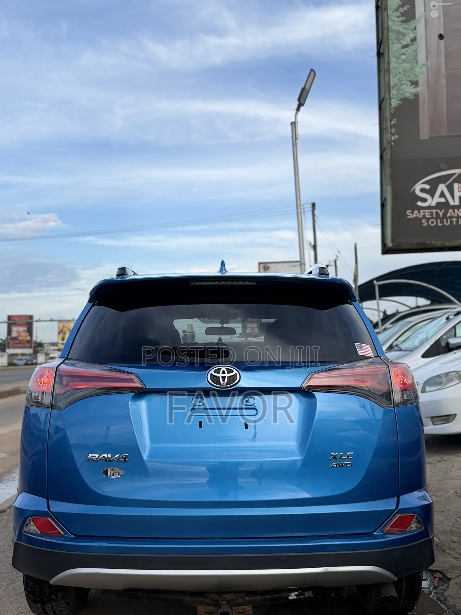 Toyota RAV4 Adventure 4dr SUV (2.5L 4cyl 6A) 2018 Blue