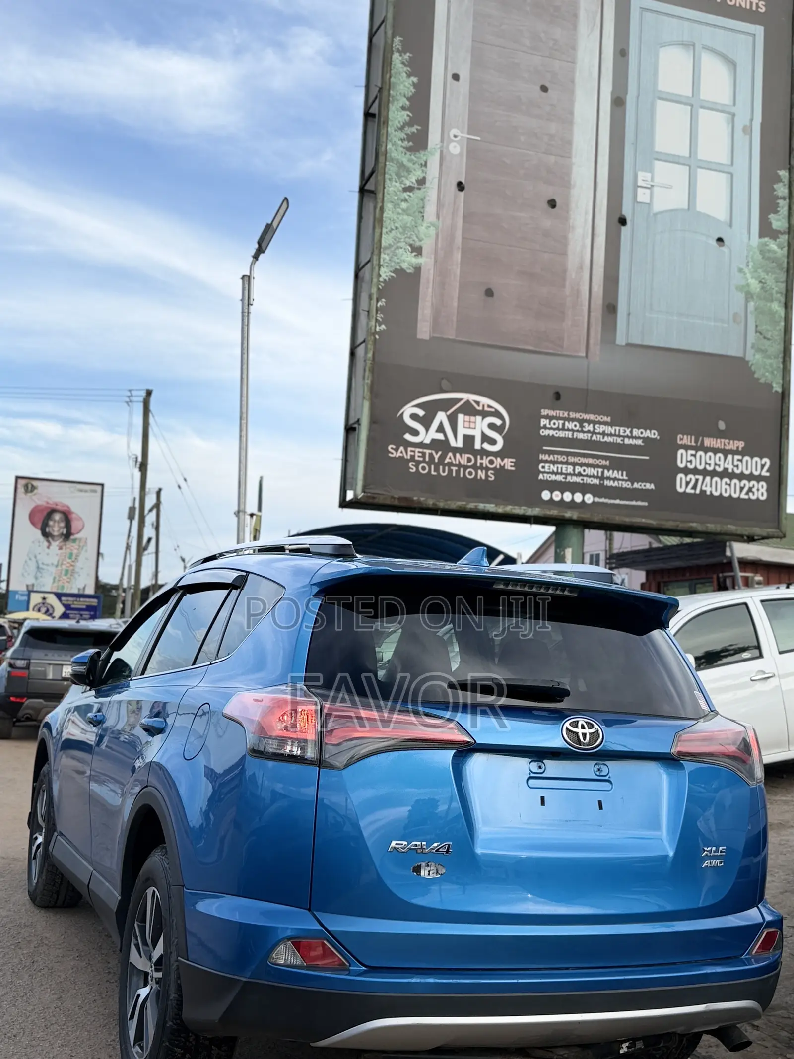 Toyota RAV4 Adventure 4dr SUV (2.5L 4cyl 6A) 2018 Blue