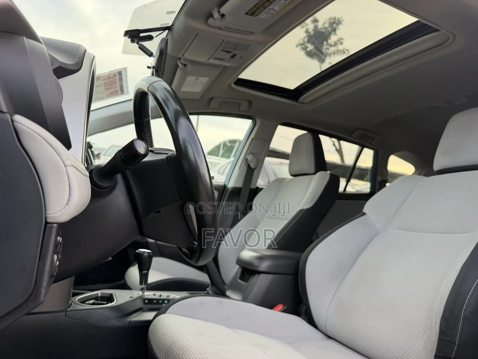 Toyota RAV4 Adventure 4dr SUV (2.5L 4cyl 6A) 2018 Blue