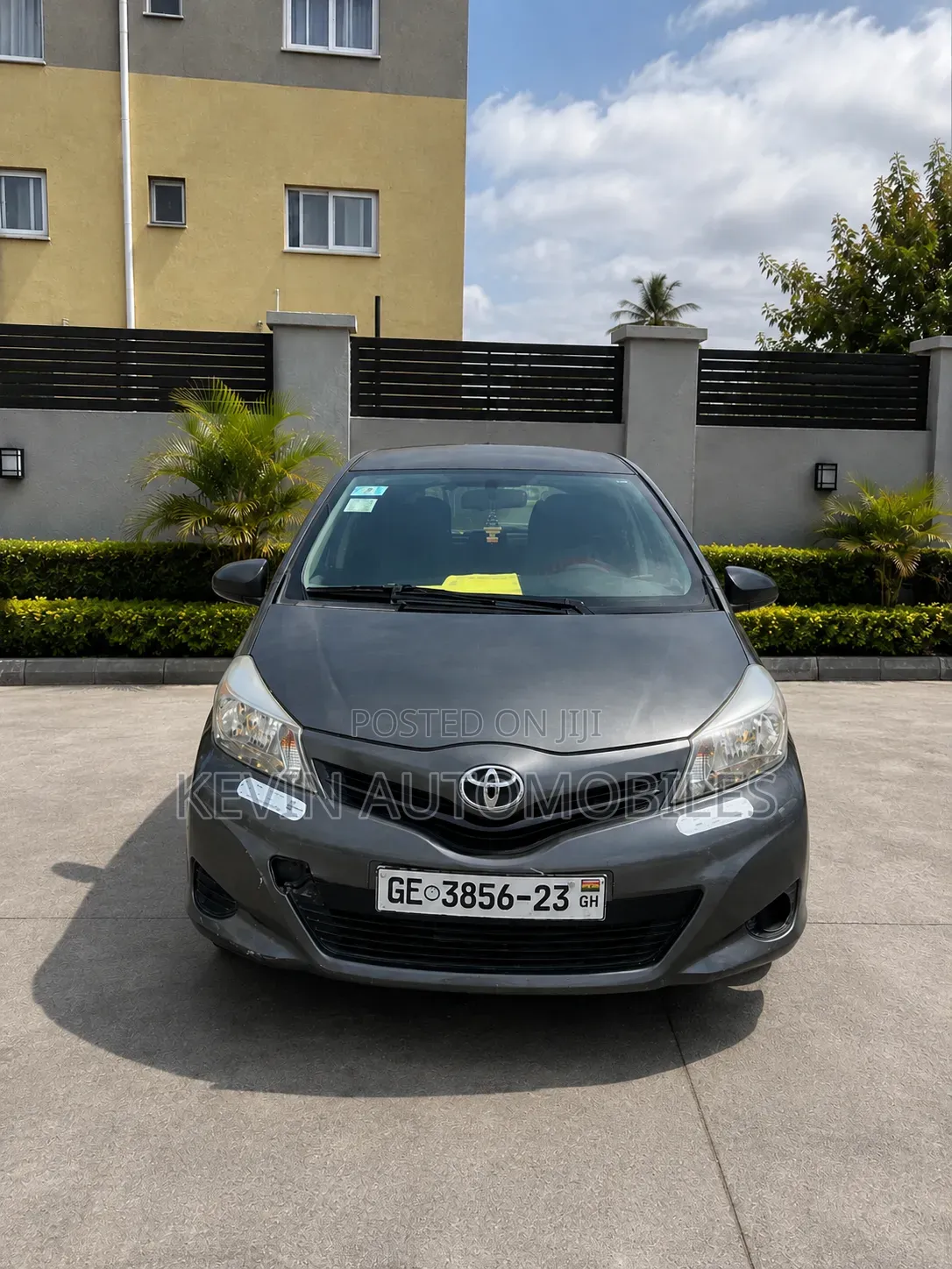 Toyota Yaris 2013 Gray