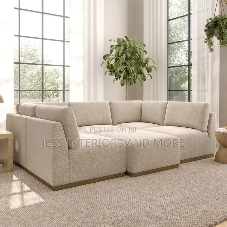 Sofa(Henredon Murphy Fabric 6-Piece Sectional With Ottoman, Beige)