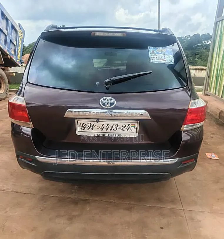 Toyota Highlander 2013 Brown