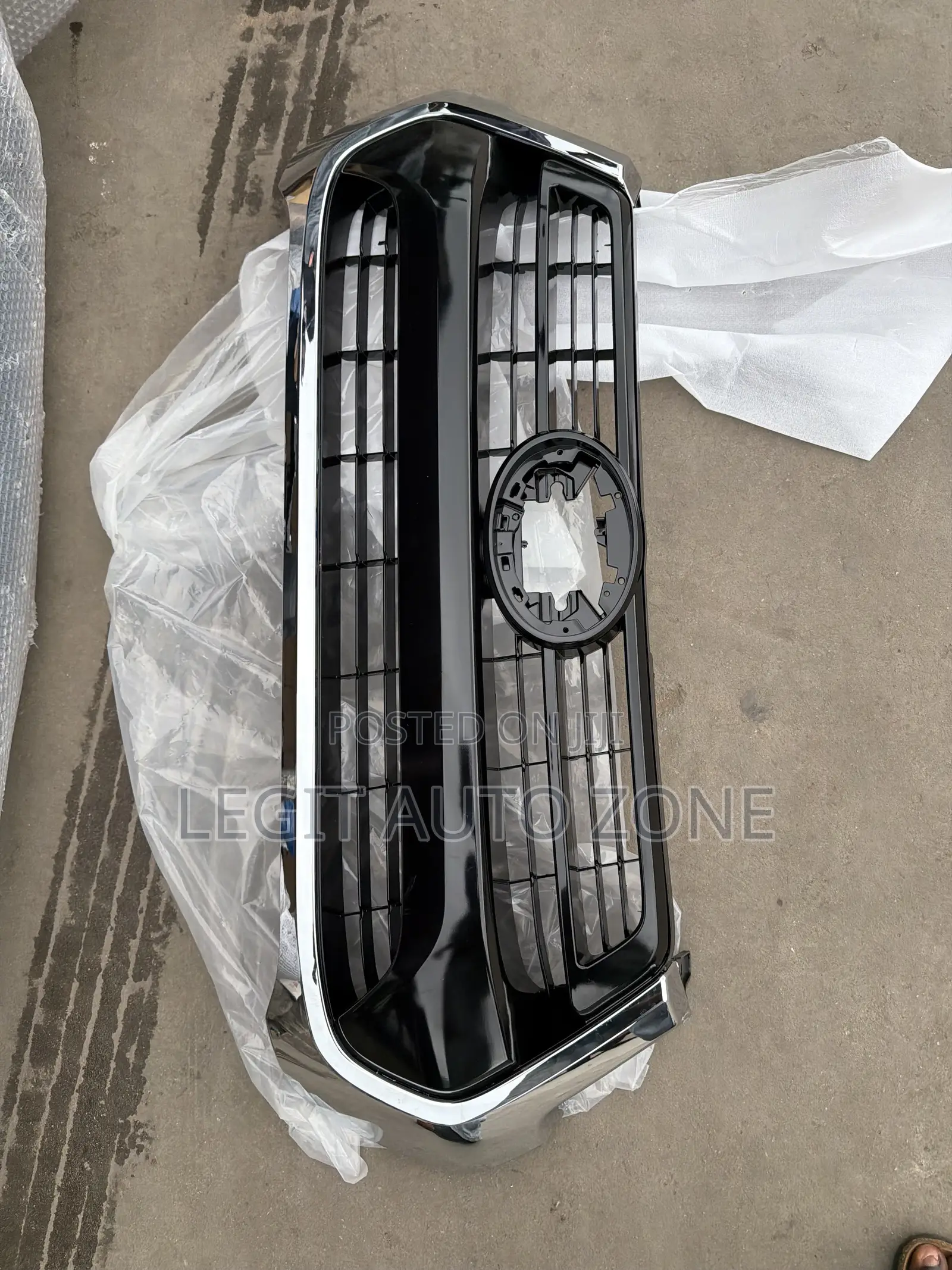 Toyota Hilux 2021,2022,2023,2024,2025,Front Shells Available