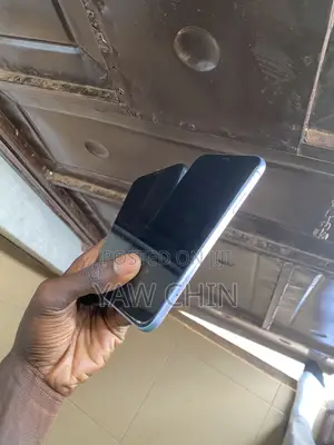 Apple iPhone 11 64 GB Blue
