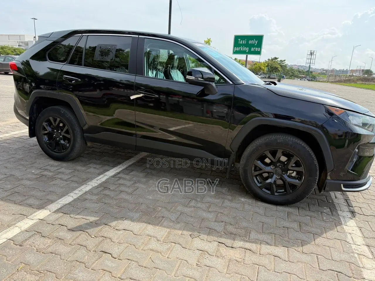 Toyota RAV4 LE AWD 2023 Black