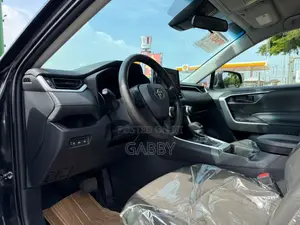 Toyota RAV4 LE AWD 2023 Black