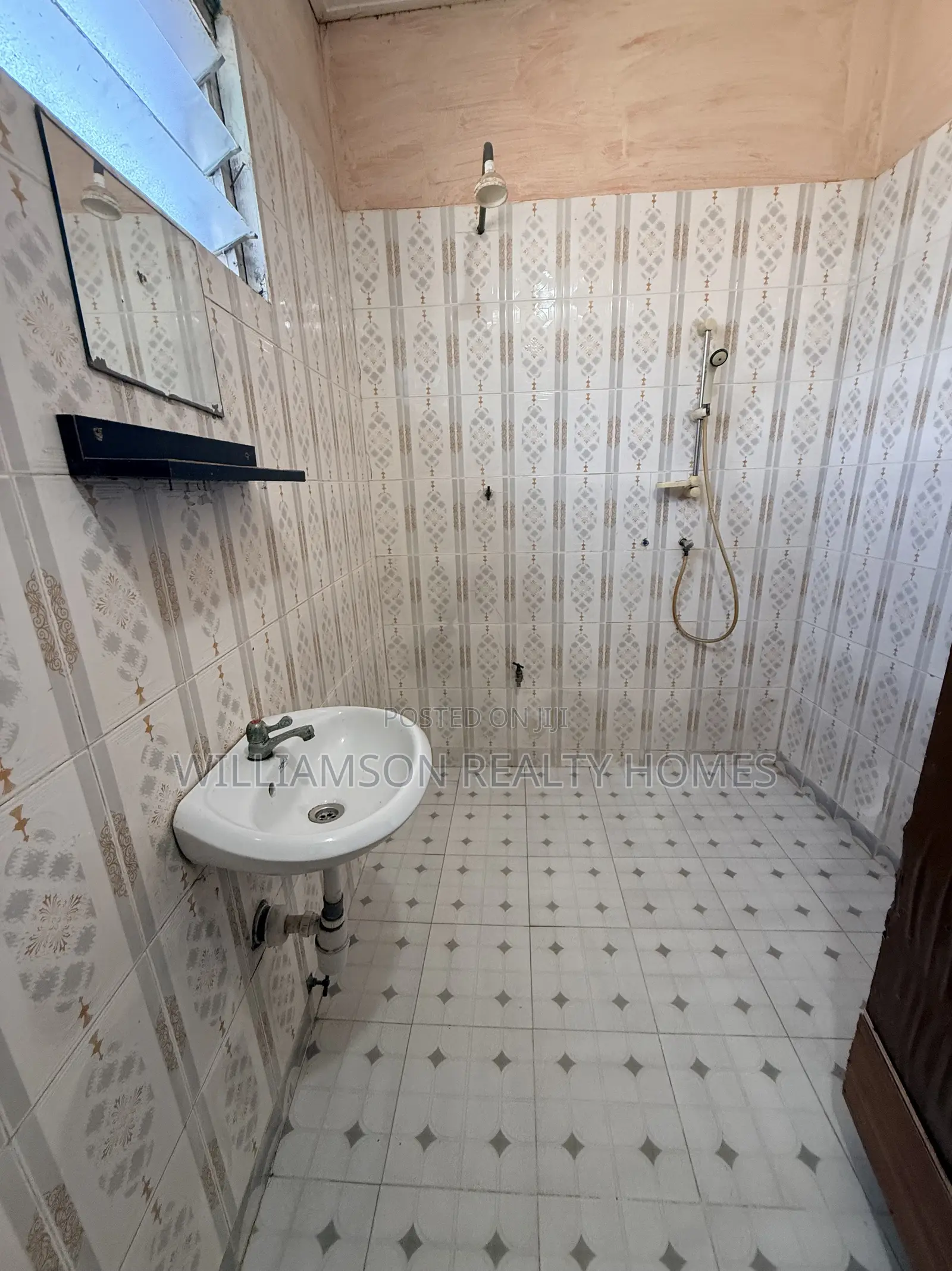 1bdrm Apartment in Kotobabi, Ecobank, Spintex for rent