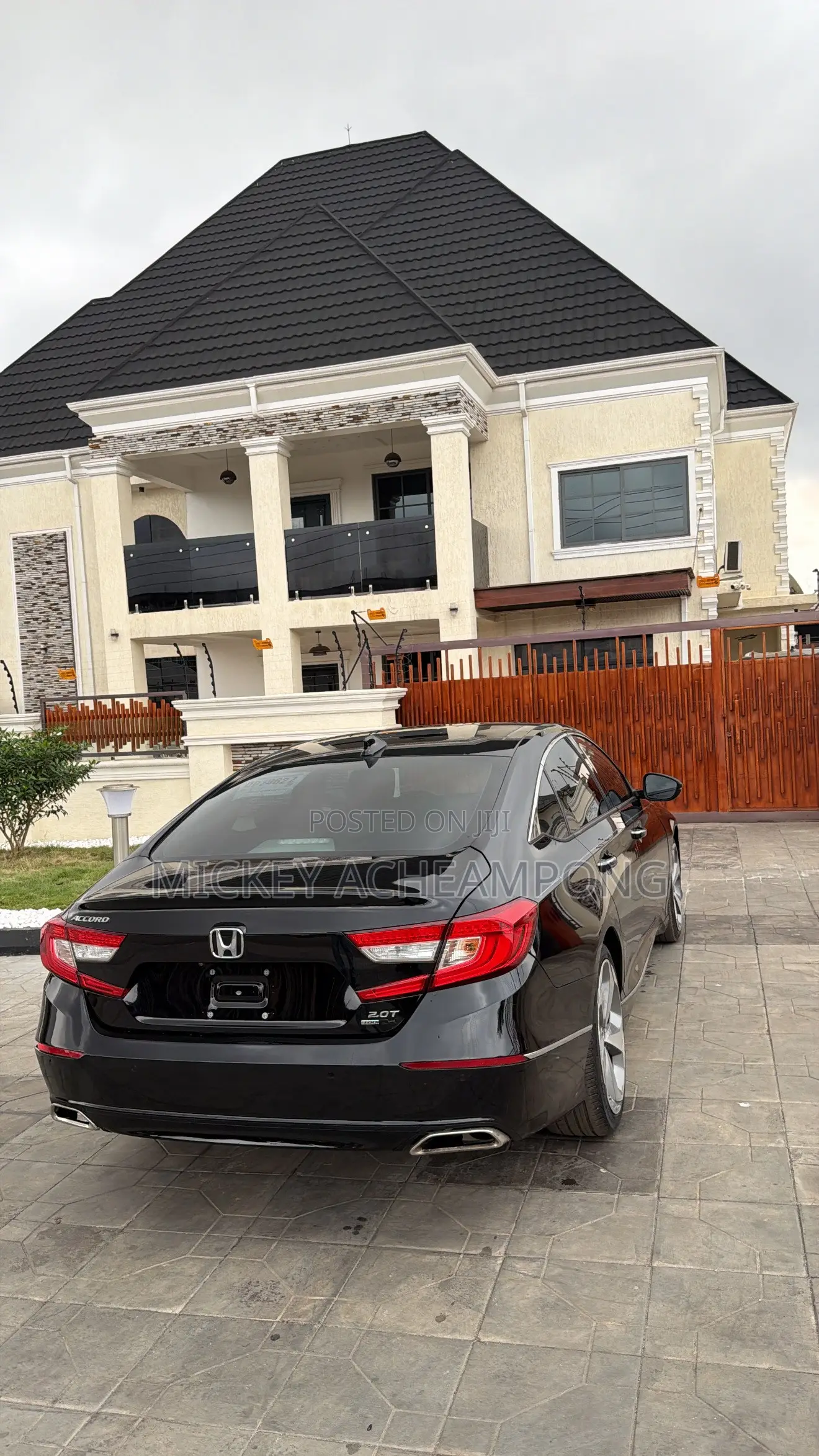 Honda Accord Touring 2.0T 2018 Black