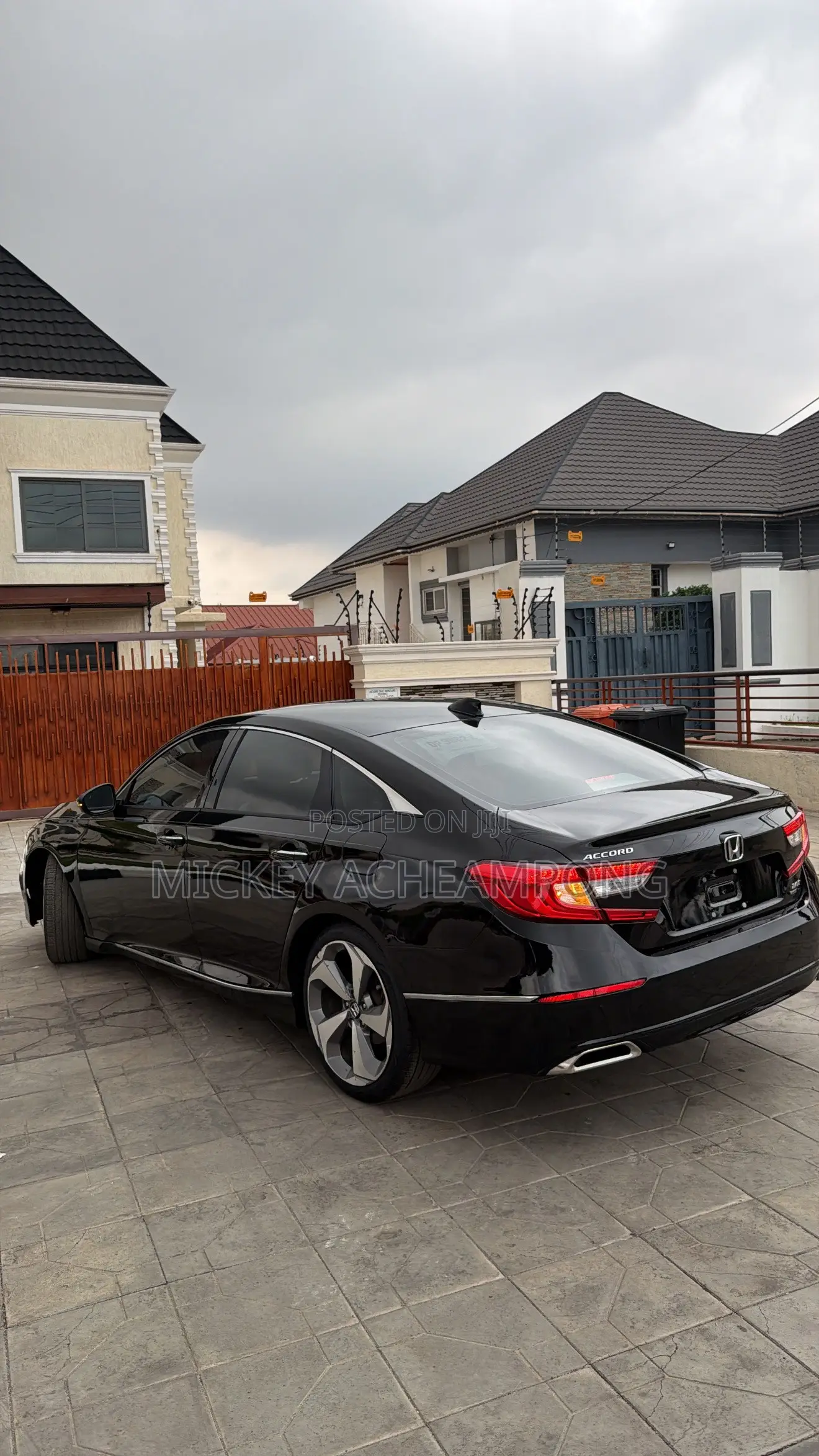 Honda Accord Touring 2.0T 2018 Black