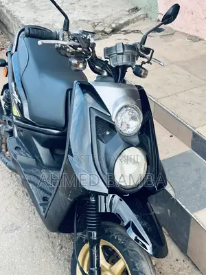 Yamaha 2015 Black