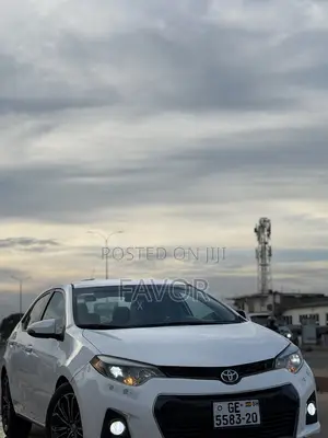 Toyota Corolla LE Eco 4dr Sedan (1.8L 4cyl CVT) 2016 White