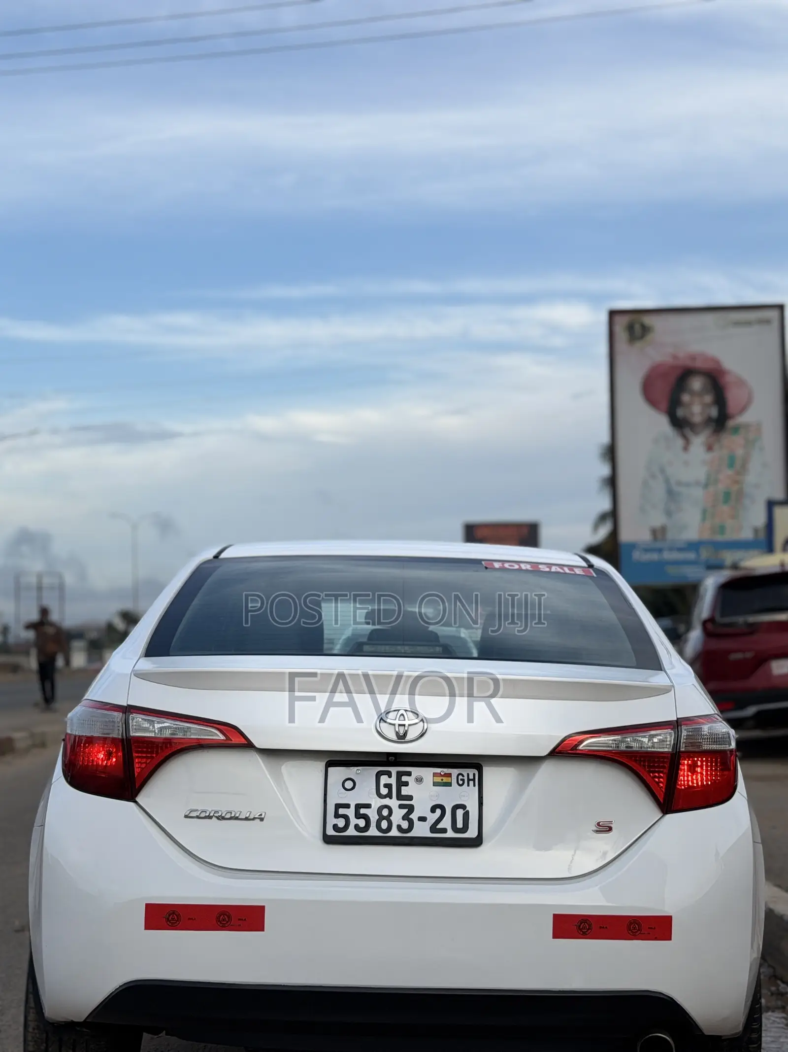 Toyota Corolla LE Eco 4dr Sedan (1.8L 4cyl CVT) 2016 White