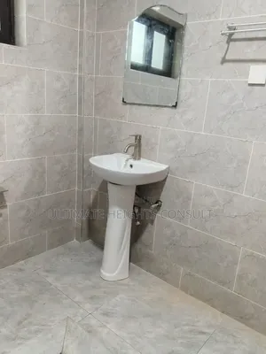 3bdrm Apartment in Lapaz Akweteyman, Pentecost for rent
