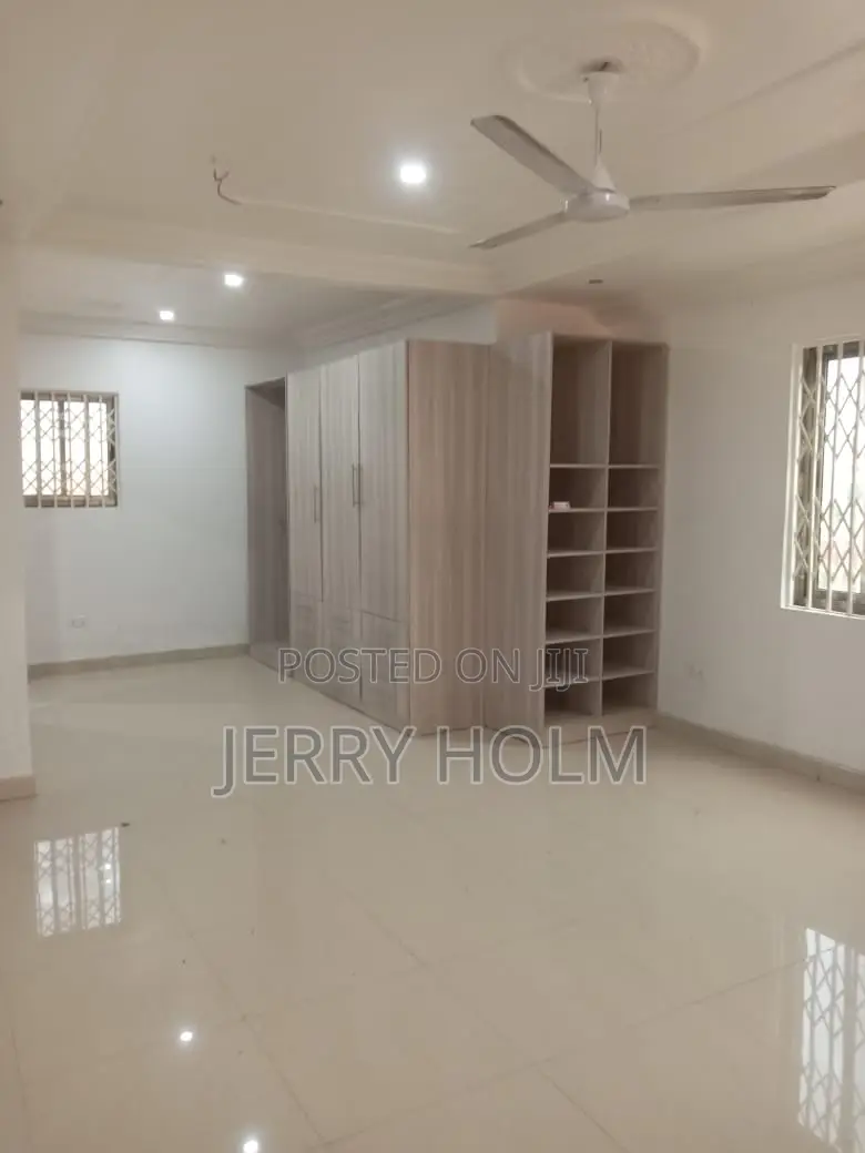 4bdrm Townhouse / Terrace in Todah Properties, Prampram for rent