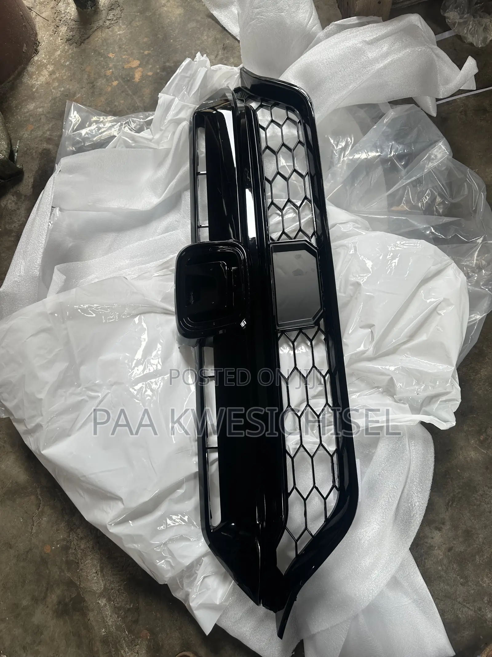 Honda CRV 2019 2020 2022 Front Bumper Grill