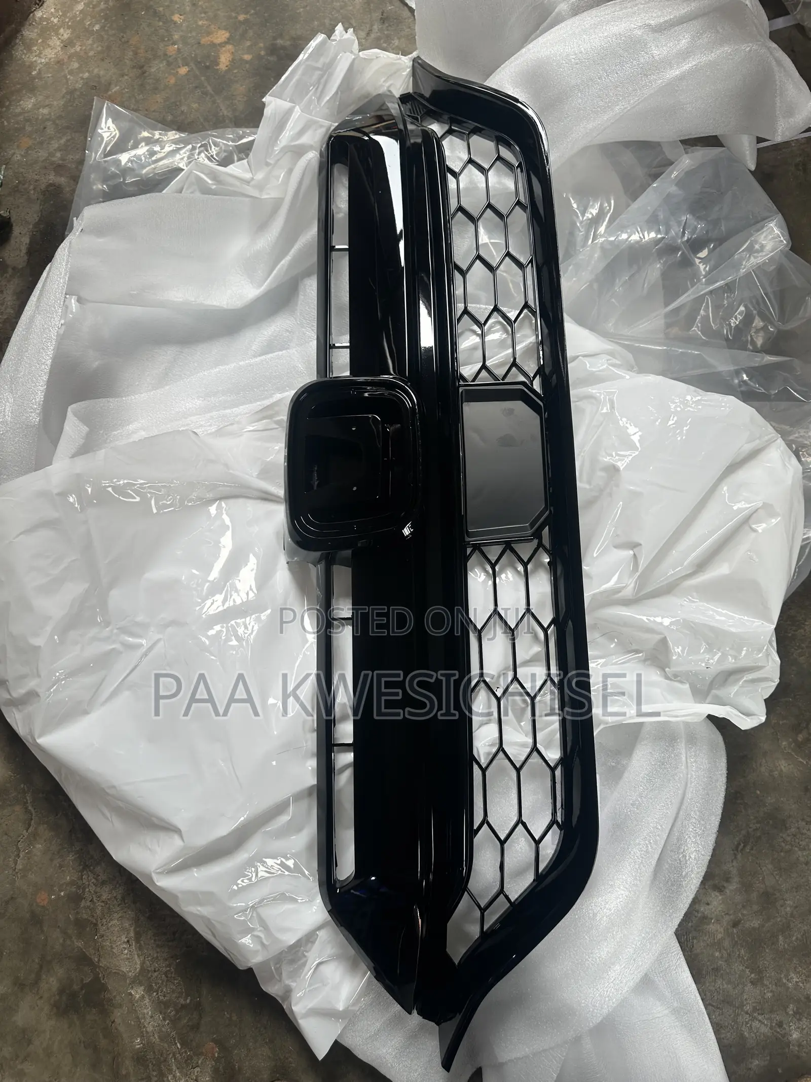 Honda CRV 2019 2020 2022 Front Bumper Grill
