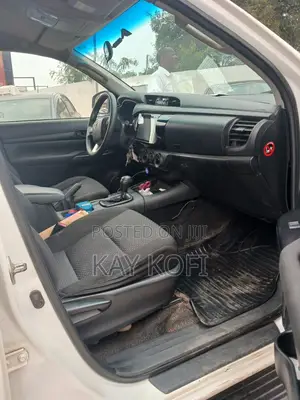 Toyota Hilux Revo Double Cab Deisel 2.4 AWD 2019 White