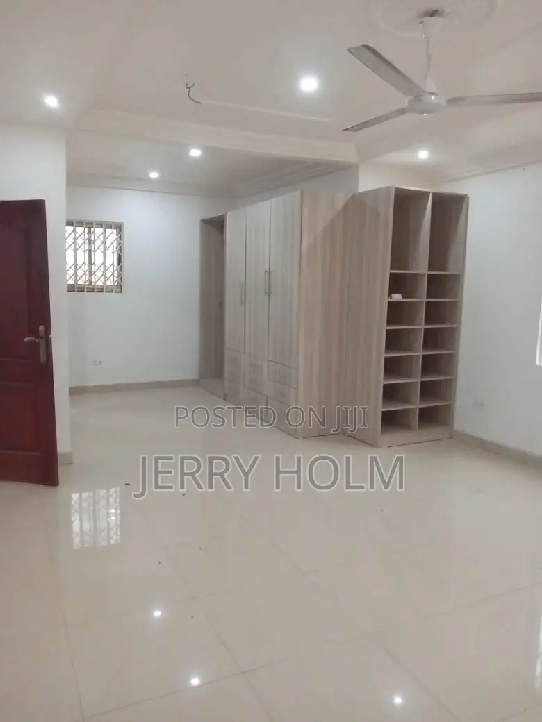 4bdrm Townhouse / Terrace in Todah Properties, Prampram for rent