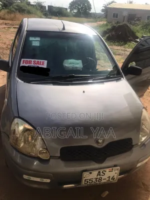 Toyota Vitz 2005 Gray