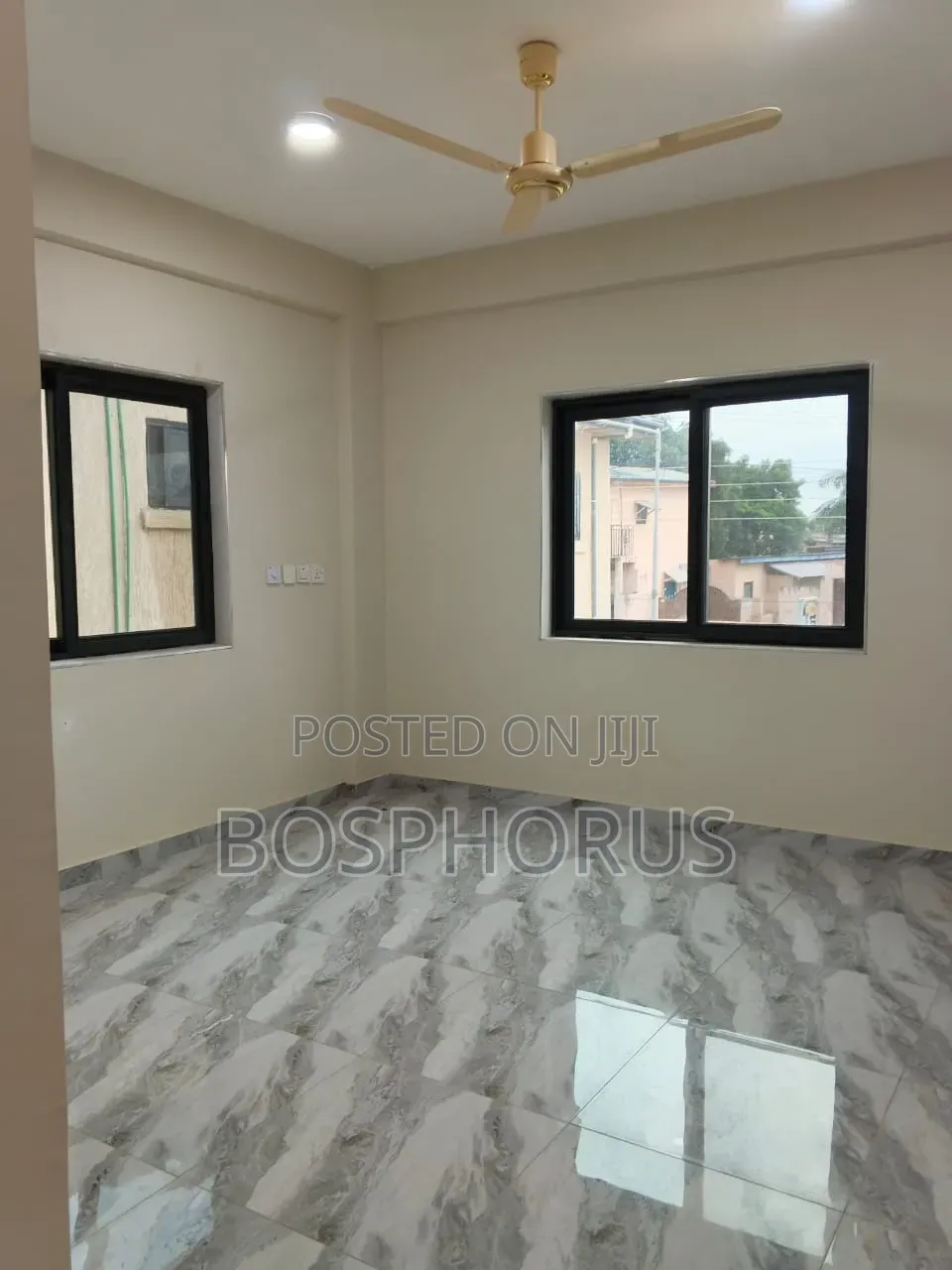 3bdrm Apartment in Akweteyman, Abeka for rent