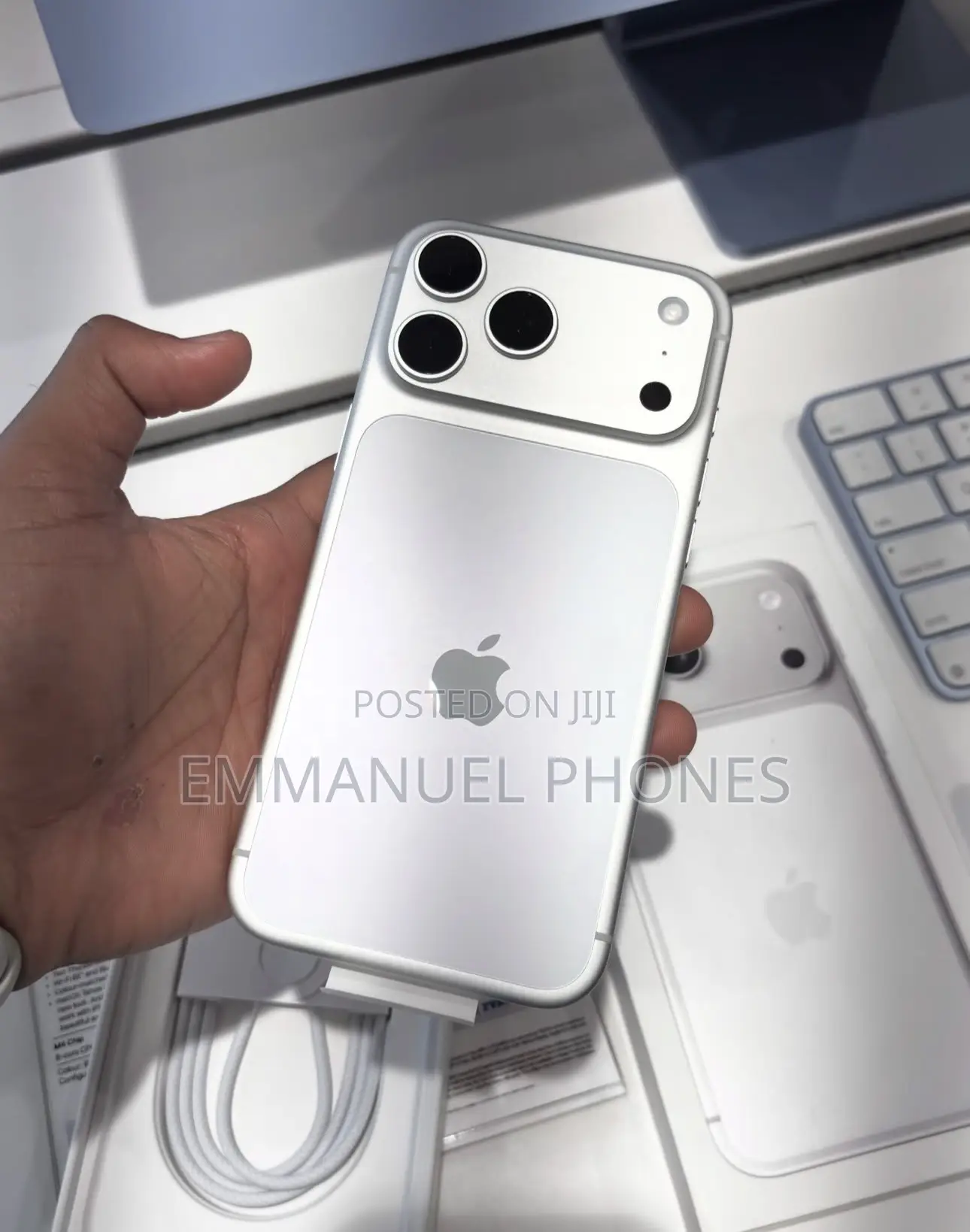 New Apple iPhone 17 Pro Max 1 TB Silver