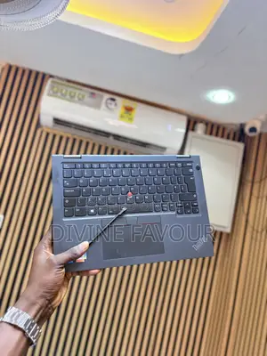 Laptop Lenovo ThinkPad x13 Yoga 16GB Intel Core i5 SSD 512GB