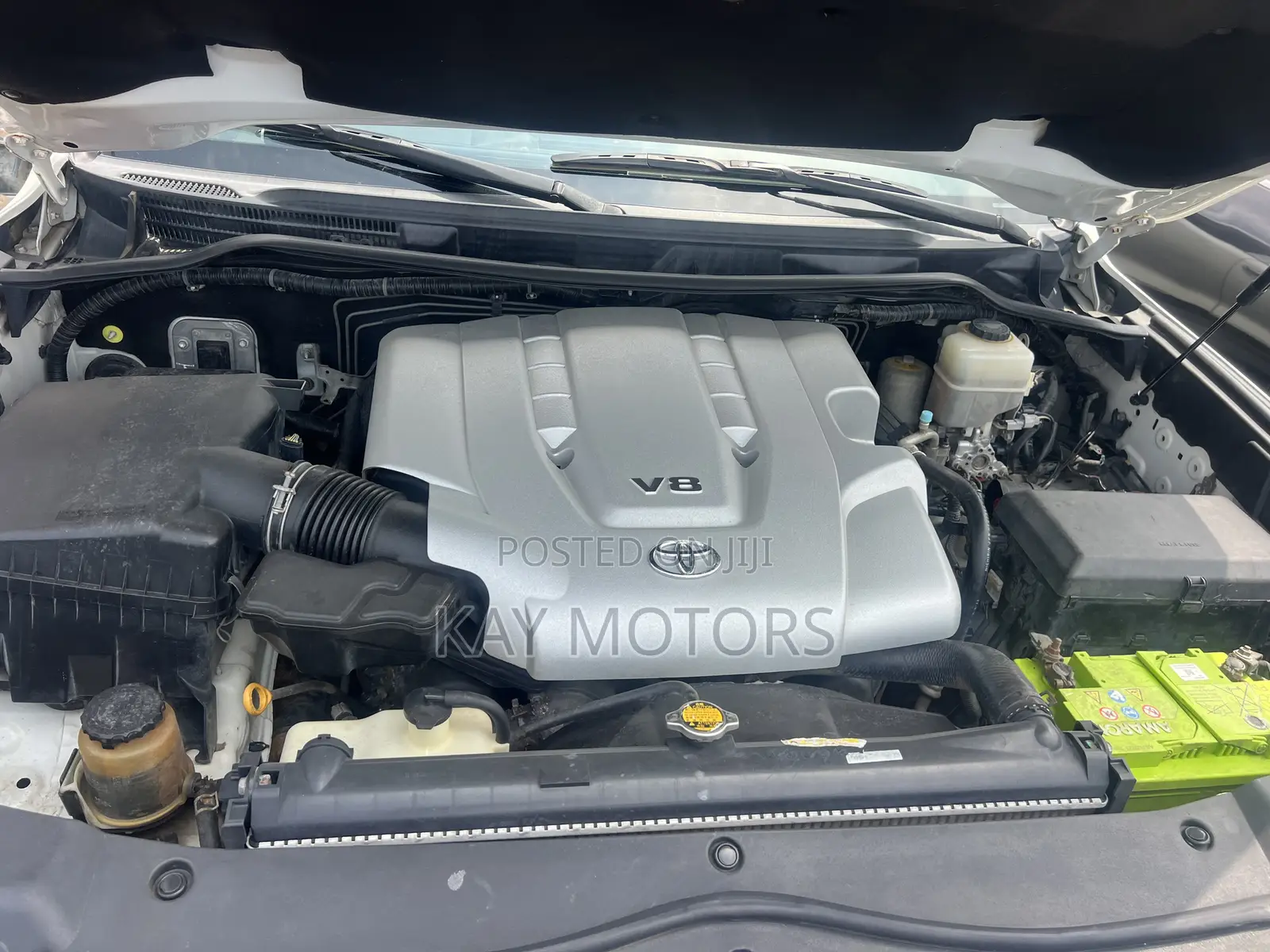 Toyota Land Cruiser 5.7 V8 2013 White
